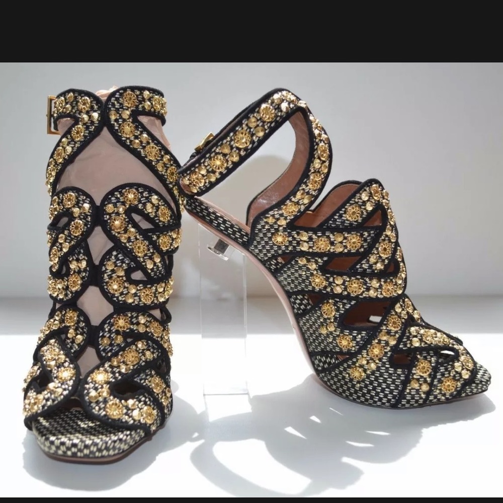 ALAÏA Plexiglas-heeled raffia sandals 38.5  $3,145